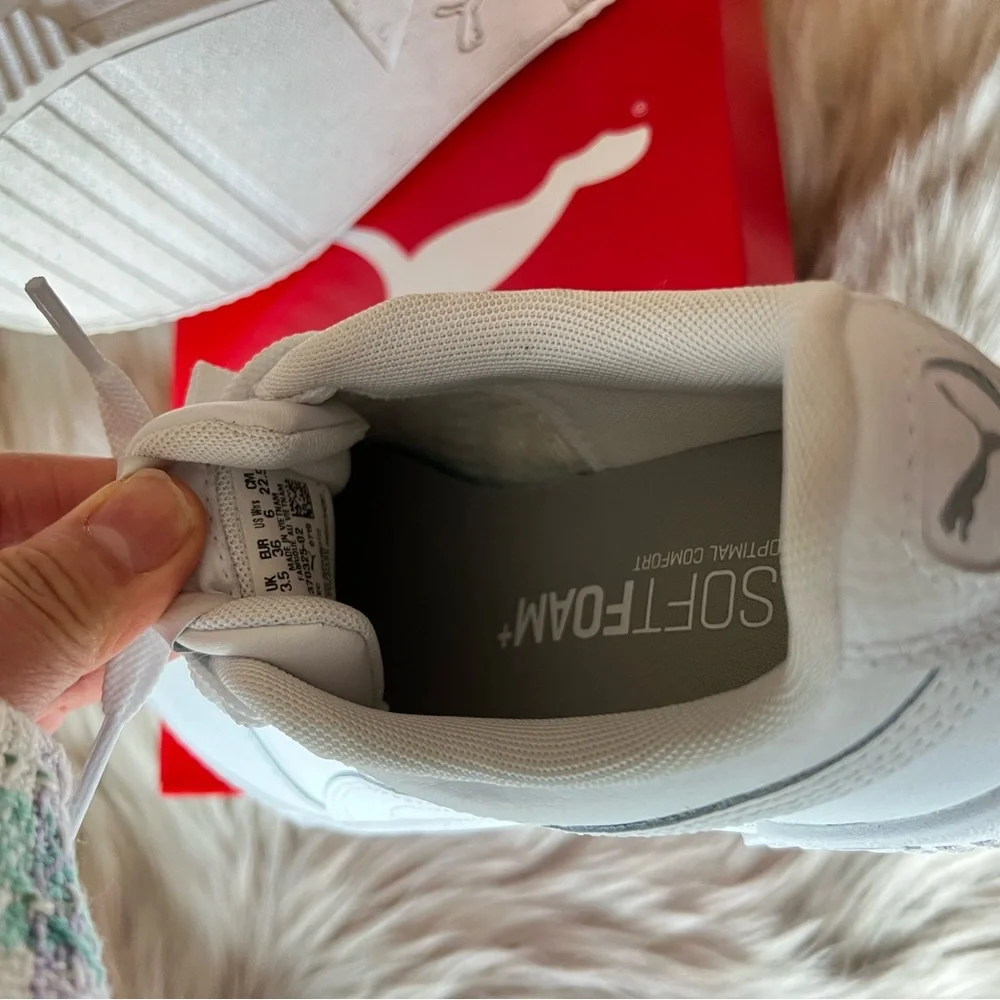 Puma white sneaker soft form, Mint Condition. - Picture 5 of 14